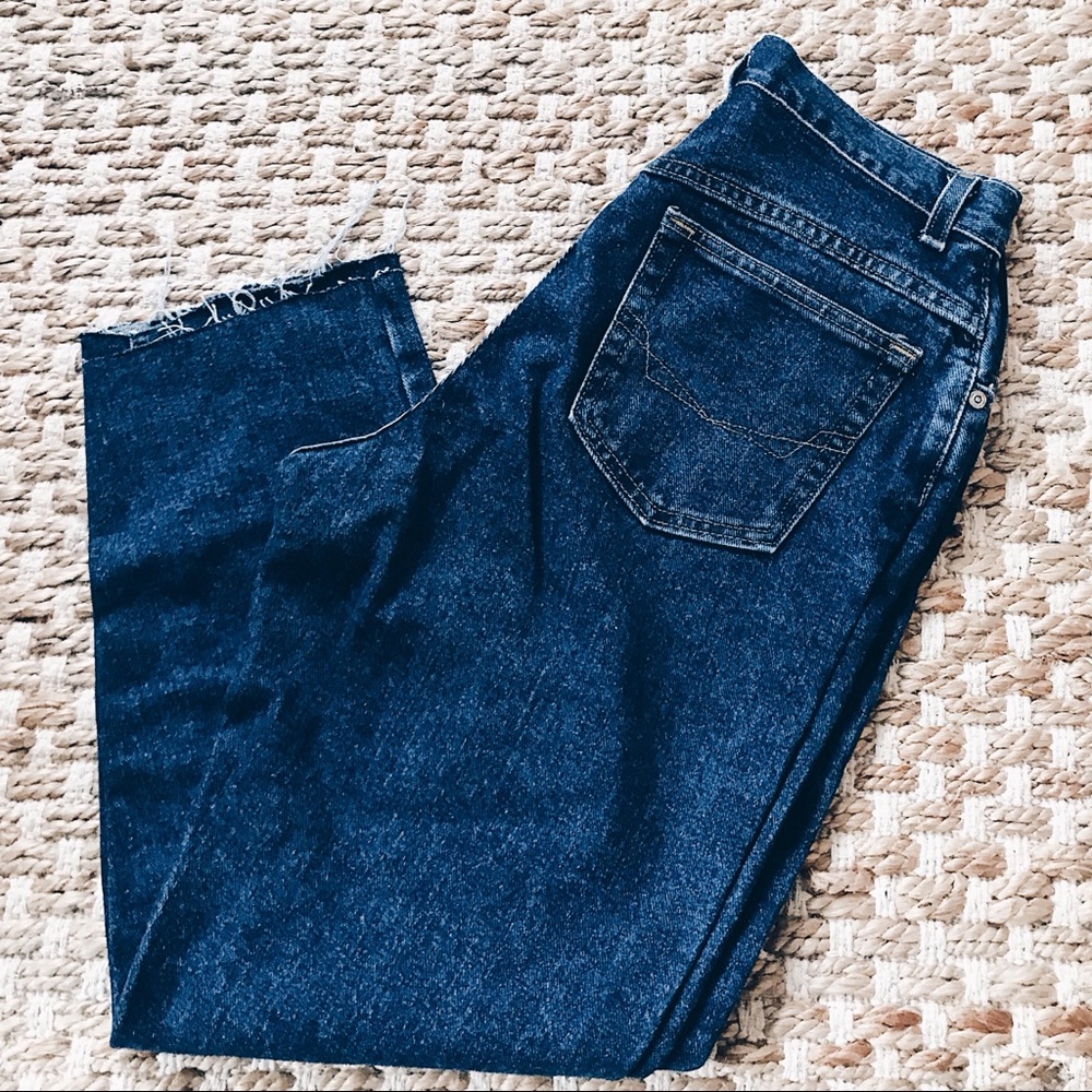 Vintage Raw-Hem Mom Jeans